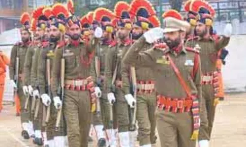 SDRF, NDRF ने श्रीनगर में 13वां वार्षिक स्थापना दिवस मनाया