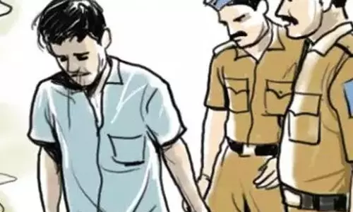 Meerut: गांजा तस्कर ने लिसाड़ी गेट में खुलेआम की फायरिंग