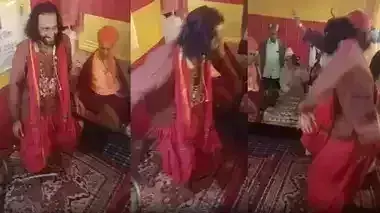 IITian बाबा का डांस वीडियो ने सोशल मीडिया वायरल IITian बाबा का डांस वीडियो ने सोशल मीडिया वायरल