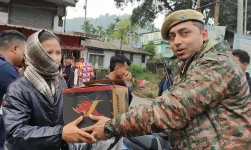 Meghalaya: गणतंत्र दिवस से पहले पुलिस ने हेलमेट अभियान शुरू किया