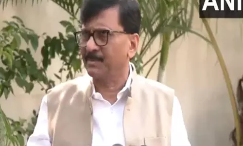 सैफ अली खान चाकू घोंपने के मामले में Sanjay Raut ने कहा, सभी बांग्लादेशियों को निकाल दिया जाना चाहिए