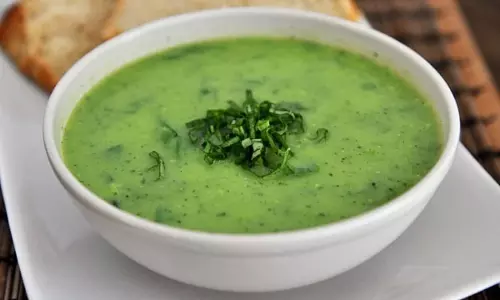 मटर, तुलसी और पालक सूप रेसिपी