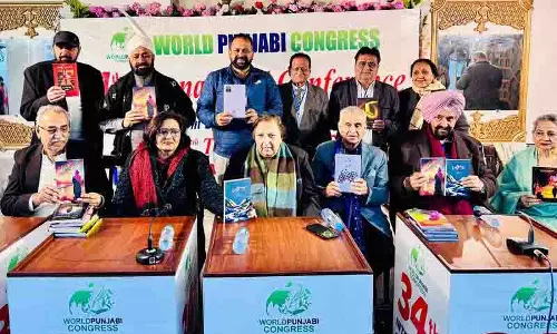 Shahmukhi में 5 भारतीय लेखकों की पुस्तकों का विमोचन Shahmukhi में 5 भारतीय लेखकों की पुस्तकों का विमोचन
