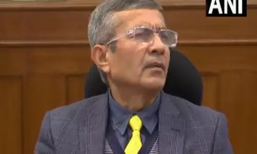 आरडी परेड का सैन्य चरित्र बरकरार रखा जाएगा, इस साल ALH फ्लाईपास्ट में भाग नहीं लेगा: रक्षा सचिव आरडी परेड का सैन्य चरित्र बरकरार रखा जाएगा, इस साल ALH फ्लाईपास्ट में भाग नहीं लेगा: रक्षा सचिव