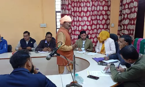 Jalore: जिला कलेक्टर मंगलवार को भीलवाड़ा में करेंगे रात्रि चौपाल Jalore: जिला कलेक्टर मंगलवार को भीलवाड़ा में करेंगे रात्रि चौपाल