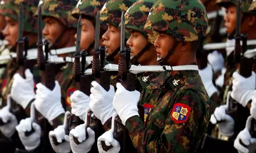 म्यांमार सेना और सशस्त्र समूह ने संघर्ष विराम समझौते पर हस्ताक्षर किए: China म्यांमार सेना और सशस्त्र समूह ने संघर्ष विराम समझौते पर हस्ताक्षर किए: China