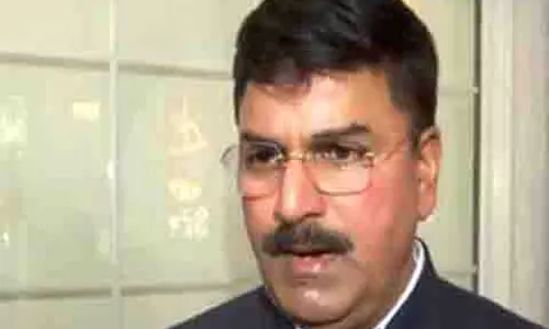शिवसेना नेता राहुल शेवाले का दावा, UBT सेना के 15 और कांग्रेस के 10 विधायक हमारे संपर्क में हैं शिवसेना नेता राहुल शेवाले का दावा, UBT सेना के 15 और कांग्रेस के 10 विधायक हमारे संपर्क में हैं