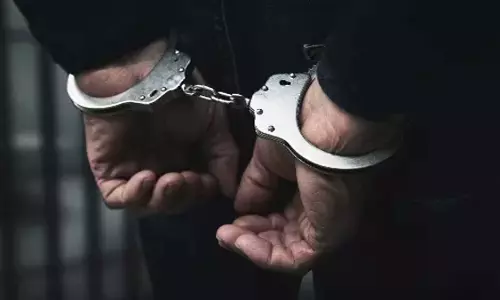 कांचरापालम RTC बस एसिड हमले में संदिग्ध पकड़ा गया कांचरापालम RTC बस एसिड हमले में संदिग्ध पकड़ा गया