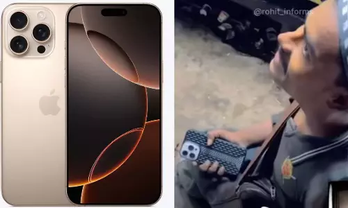 भिखारी ने 1.44 लाख कैश देकर ख़रीदा iPhone 16 Pro Max, लोगों के उड़ गए होश,VIDEO