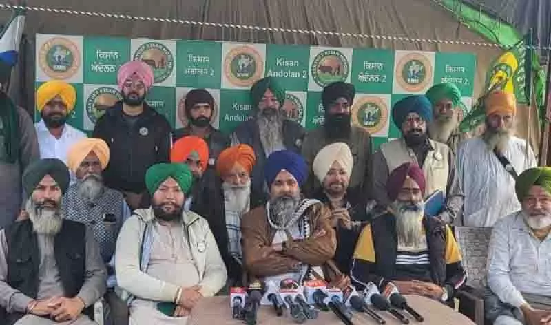 Delhi मार्च स्थगित, किसान चाहते, केंद्र के साथ 14 फरवरी की बैठक पहले हो Delhi मार्च स्थगित, किसान चाहते, केंद्र के साथ 14 फरवरी की बैठक पहले हो