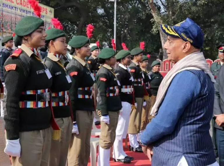 Assam के आर्यमित्र नाथ को रक्षा मंत्री राजनाथ सिंह ने रक्षा मंत्री पदक से सम्मानित Assam के आर्यमित्र नाथ को रक्षा मंत्री राजनाथ सिंह ने रक्षा मंत्री पदक से सम्मानित