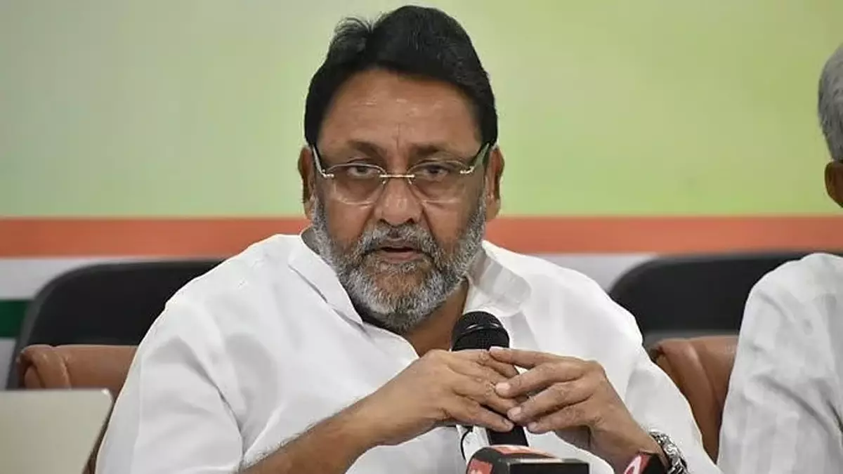 Mumbai: कोर्ट ने नवाब मलिक के खिलाफ समीर वानखेड़े की बहन की शिकायत की जांच के आदेश दिए Mumbai: कोर्ट ने नवाब मलिक के खिलाफ समीर वानखेड़े की बहन की शिकायत की जांच के आदेश दिए