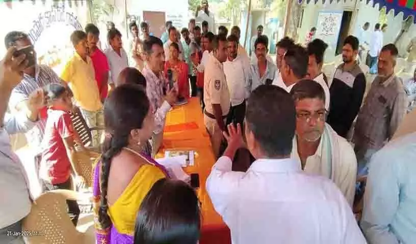 Kothagudem में ग्राम सभा के पहले दिन जनता का आक्रोश