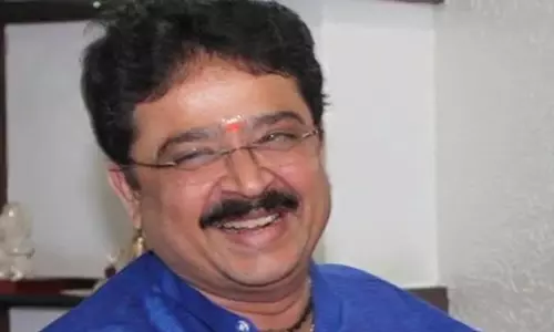Tamil Nadu: सीएम स्टालिन ने एस वी शेखर के पिता के नाम पर सड़क का नाम रखने का वादा किया Tamil Nadu: सीएम स्टालिन ने एस वी शेखर के पिता के नाम पर सड़क का नाम रखने का वादा किया