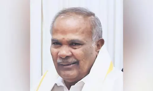 Tamil Nadu: राज्यसभा उप प्रमुख के बाद अप्पावु ने वक्ताओं की बैठक से वॉकआउट किया Tamil Nadu: राज्यसभा उप प्रमुख के बाद अप्पावु ने वक्ताओं की बैठक से वॉकआउट किया