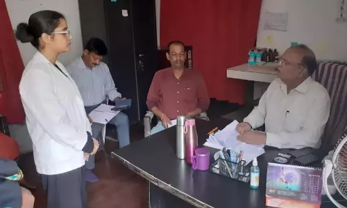 Ayodhya: अपने कार्य के प्रति सजग रहे चिकित्साकर्मी: सीएमओ Ayodhya: अपने कार्य के प्रति सजग रहे चिकित्साकर्मी: सीएमओ