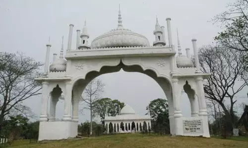 Assam : शिवसागर में अज़ानपीर दरगाह में वार्षिक उरुस और सम्मेलन Assam : शिवसागर में अज़ानपीर दरगाह में वार्षिक उरुस और सम्मेलन