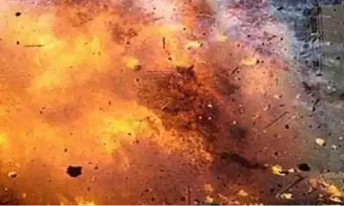 छुट्टियां मनाने अपनी दादी के घर गई 6 साल की बच्ची की बम विस्फोट में मौत