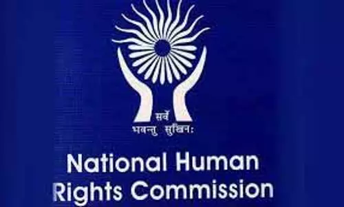 पथानामथिट्टा में लड़की के ‘यौन शोषण’ पर NHRC ने केरल सरकार को नोटिस जारी किया पथानामथिट्टा में लड़की के ‘यौन शोषण’ पर NHRC ने केरल सरकार को नोटिस जारी किया