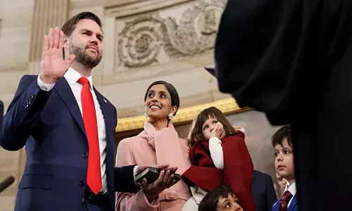 अमेरिकी लोगों की सेवा करने के लिए ट्रम्प के साथ काम करने के लिए उत्सुक हूँ: US उपराष्ट्रपति