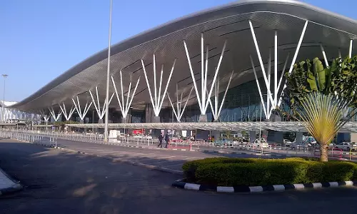 Bengaluru रनवे बंद होने से मुंबई के बीच उड़ानें प्रभावित Bengaluru रनवे बंद होने से मुंबई के बीच उड़ानें प्रभावित
