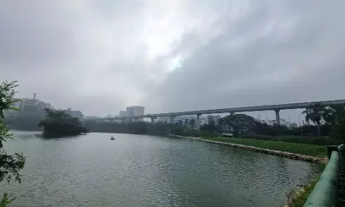 Bengaluru Weather: शहर में बादल छाए रहेंगे, AQI, तापमान
