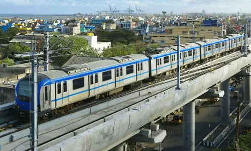 Chennai मेट्रो रेल ने यात्रियों से कहा, ट्रेन के अंदर खाना न खाएं