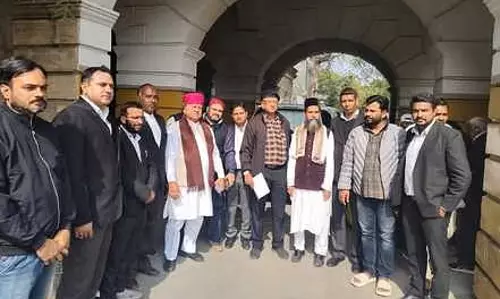 Ajmer: उर्दू माध्यम स्कूलों को हिंदी के साथ मर्ज करने पर भड़का विरोध