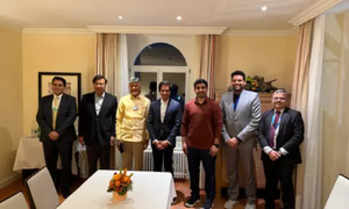 सीएम नायडू ने मित्तल समूह को Andhra Pradesh में पेट्रोकेमिकल हब स्थापित करने के लिए आमंत्रित किया सीएम नायडू ने मित्तल समूह को Andhra Pradesh में पेट्रोकेमिकल हब स्थापित करने के लिए आमंत्रित किया