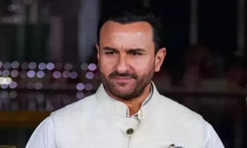 सैफ अली खान को अस्पताल से छुट्टी मिली पुलिस ने घर पर सुरक्षा व्यवस्था कड़ी की सैफ अली खान को अस्पताल से छुट्टी मिली पुलिस ने घर पर सुरक्षा व्यवस्था कड़ी की