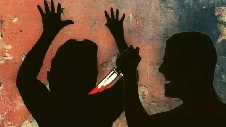 Lucknow: एक सिरफिरे युवक ने सरेराह युवती पर धारदार हथियार से हमला किया Lucknow: एक सिरफिरे युवक ने सरेराह युवती पर धारदार हथियार से हमला किया