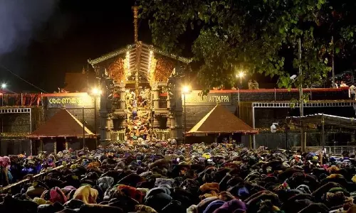 Sabarimala मंदिर की दो महीने तक चलने वाले उत्सव में आय 440 करोड़ रुपये तक पहुँची Sabarimala मंदिर की दो महीने तक चलने वाले उत्सव में आय 440 करोड़ रुपये तक पहुँची