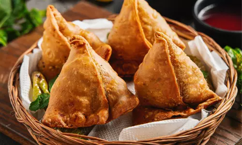 सिंघाड़े के आटे का समोसा रेसिपी सिंघाड़े के आटे का समोसा रेसिपी