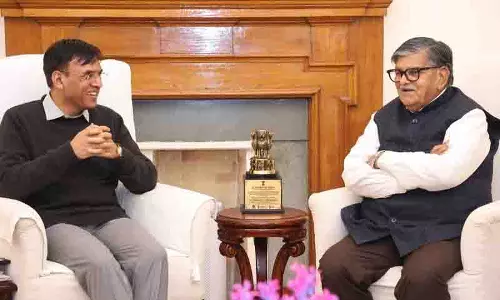 Kataria ने खेल मंत्री से मुलाकात की, तीन प्रमुख परियोजनाओं पर चर्चा की