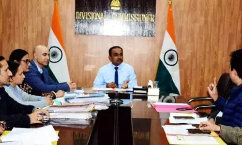 मंडलायुक्त जम्मू ने JMRDA परियोजनाओं की प्रगति की समीक्षा की