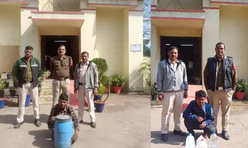 छत्तीसगढ़: पुलिस का अवैध शराब कारोबार पर शिकंजा छत्तीसगढ़: पुलिस का अवैध शराब कारोबार पर शिकंजा