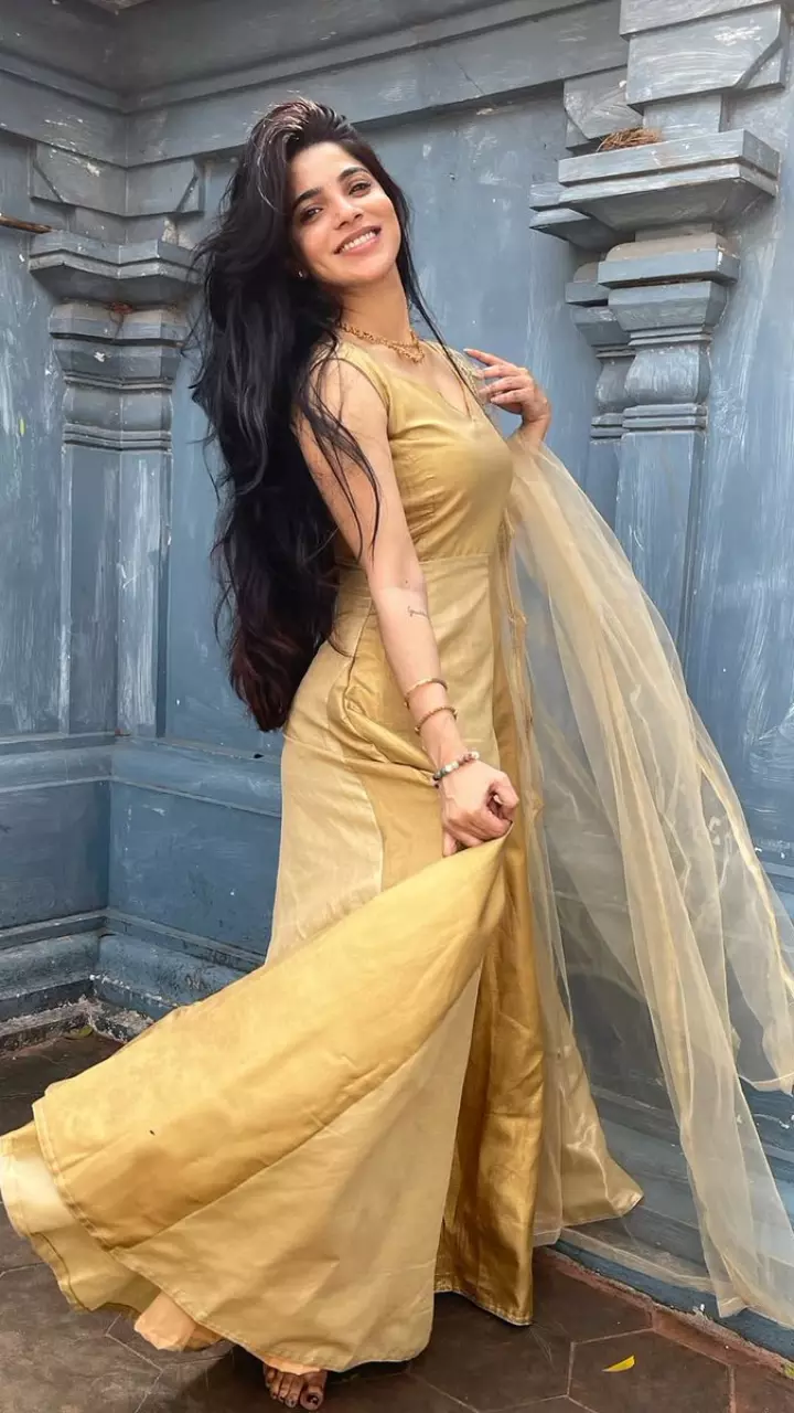 दिव्या भारती का कातिलाना अंदाज