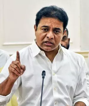 KTR ने पूर्व विधायक भूपाल रेड्डी पर हमले की निंदा की