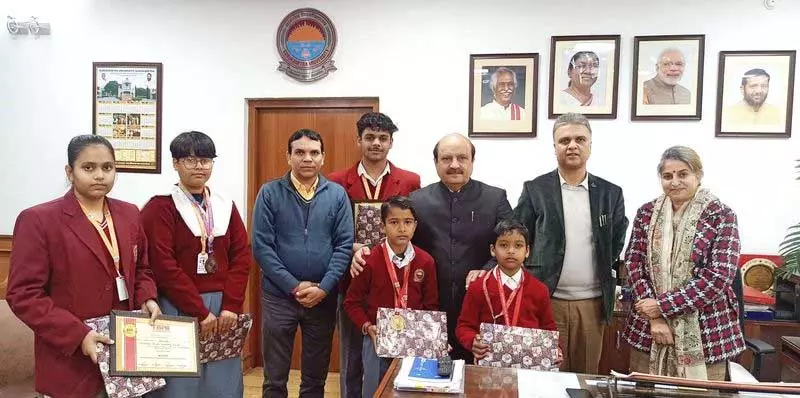 Haryana : कुरुक्षेत्र विश्वविद्यालय के कुलपति ने पदक विजेताओं को किया सम्मानित Haryana : कुरुक्षेत्र विश्वविद्यालय के कुलपति ने पदक विजेताओं को किया सम्मानित