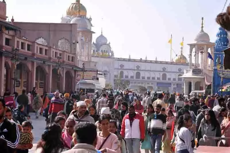 पर्यटकों की अधिक संख्या के बावजूद Amritsar पर्यटन विभाग में कर्मचारियों की कमी