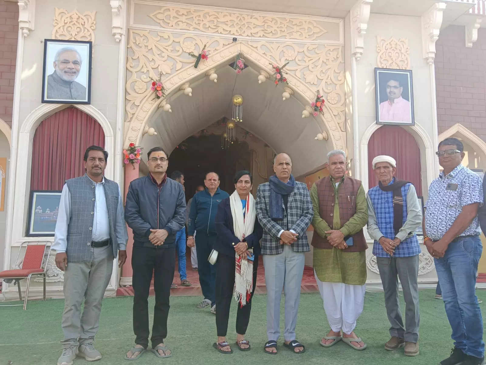 Jaipur: जन स्वास्थ्य अभियांत्रिकी मंत्री ने आस्था के महाकुंभ में लगाई डुबकी Jaipur: जन स्वास्थ्य अभियांत्रिकी मंत्री ने आस्था के महाकुंभ में लगाई डुबकी