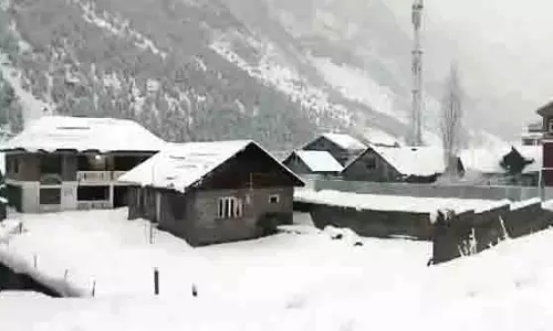 मध्यम बर्फबारी के कारण गुरेज में प्रवेश वर्जित