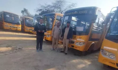 Haryana : रोहतक में स्कूल बसों की फिटनेस जांच के लिए विशेष अभियान