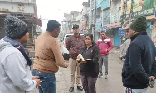 Haryana : करनाल नगर निगम के अधिकारियों द्वारा प्रतिदिन क्षेत्र भ्रमण से सफाई कर्मचारियों में अनुशासन में सुधार
