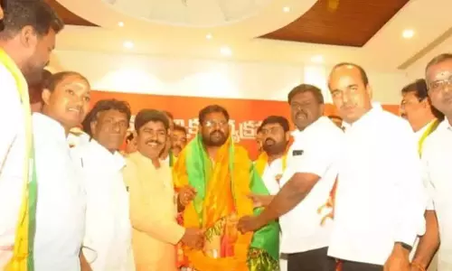 Andhra: सामनची श्रीनिवास भाजपा तिरुपति जिला अध्यक्ष चुने गए Andhra: सामनची श्रीनिवास भाजपा तिरुपति जिला अध्यक्ष चुने गए