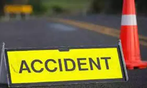 Hardoi: वाहन की चपेट में आने से ऑटो चालक समेत दो की मौत, 2  गंभीर