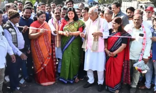 हंसपाल फ्लाईओवर चार साल बाद पूरी तरह चालू, Bhubaneswar-Cuttack आवागमन आसान हंसपाल फ्लाईओवर चार साल बाद पूरी तरह चालू, Bhubaneswar-Cuttack आवागमन आसान