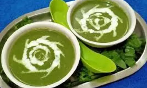 Recipe:  सर्दियों में बनाएं क्रीमी पालक सूप