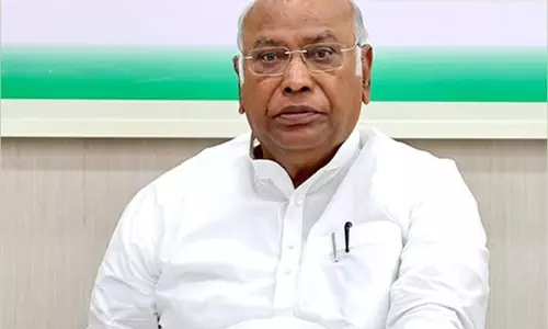 Kharge ने बेटी बचाओ, बेटी पढ़ाओ के 10 साल पूरे होने पर केंद्र सरकार से सवाल किए