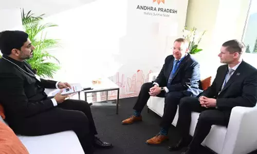 लोकेश ने ZF Foxconn को ऑटोमोबाइल इकाई स्थापित करने के लिए आमंत्रित किया लोकेश ने ZF Foxconn को ऑटोमोबाइल इकाई स्थापित करने के लिए आमंत्रित किया